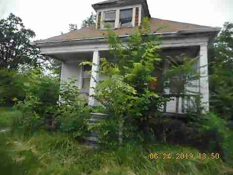 2075 Burnside (9)_m.jpg